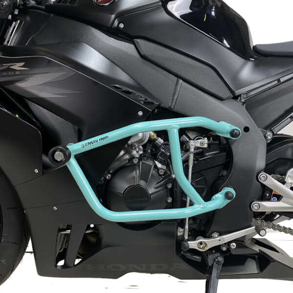 CBR1000RR-R / CBR1000RR-SP (20-) 車両をしっかり保護できるエンジン