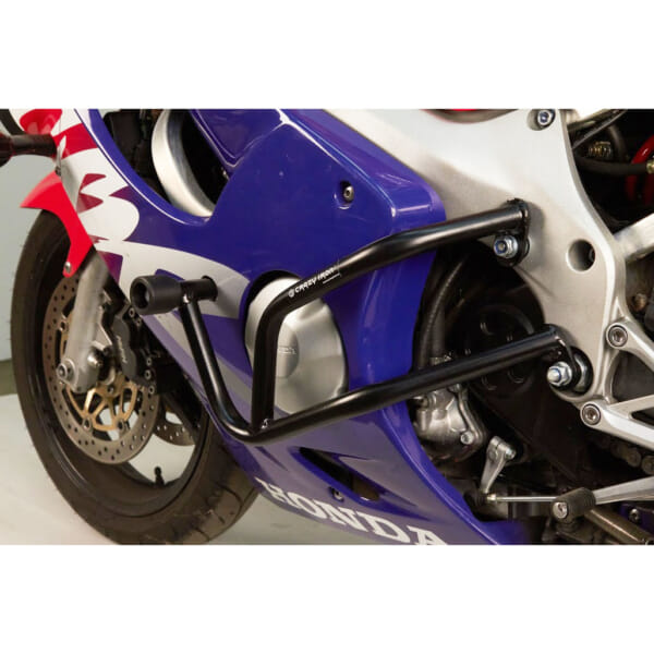 CBR600F4 / CBR600F4i 車両をしっかり保護できるエンジンガード