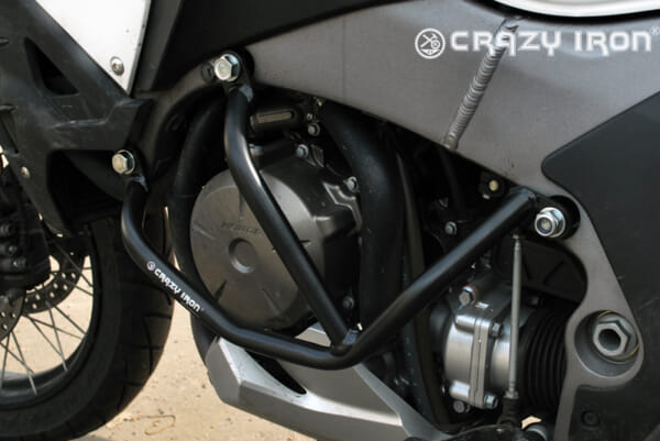 VFR1200X 車両をしっかり保護できるエンジンガード｜AxxL