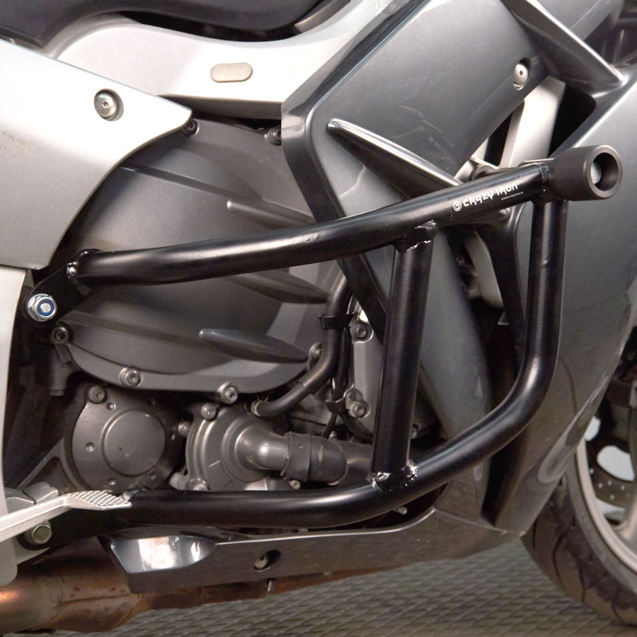 FJR1300 (01-05) 車両をしっかり保護できるエンジンガード｜AxxL