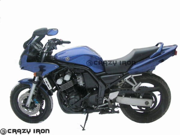 FZS600 (98-03) 車両をしっかり保護できるエンジンガード｜AxxL