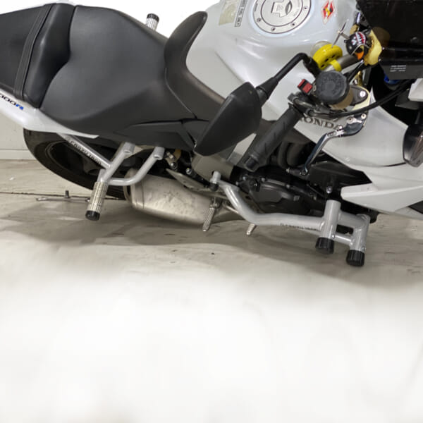 CB1000R (08-17) 用スライダー付エンジンガードで車体をガード｜AxxL