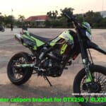 スタントには必須 キャリパーブラケット D-トラッカー/KLX250｜AxxL