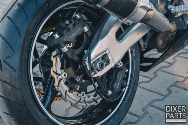 CBR954RR用 DIXER PARTS トデュアルキャリパーブラケット｜AxxL