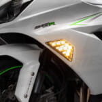 ZX-25R 専用 カスタムLEDフロントウインカー｜AxxL