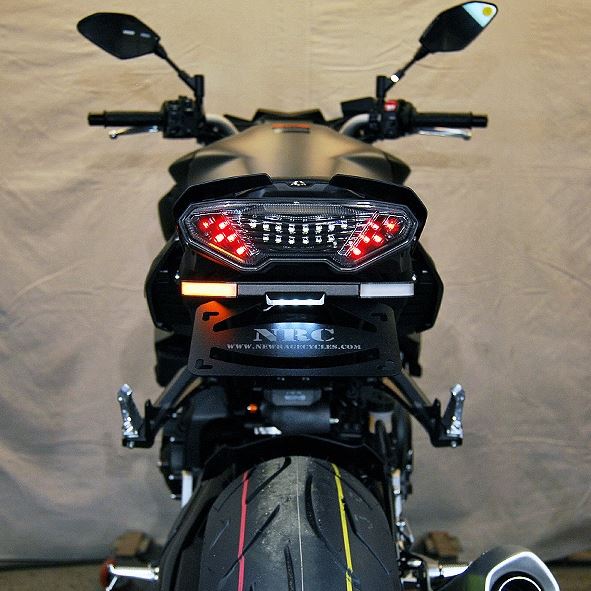 NRC製 MT-10用 ウインカー内蔵フェンダーレス｜AxxL