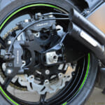 ZX-6R JOKERIDERS製デュアルキャリパーブラケットセット ZX-6R 05-18 用 DIXER PARTS デュアルキャリパーブラケット｜AxxL