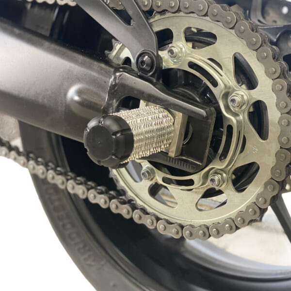MT09/トレーサー (21-)用 大型アクスルスライダー｜AxxL