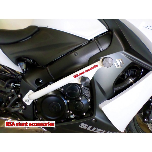 GSXS1000/F 用 スライダー付レースアーマーで車体をガード｜AxxL
