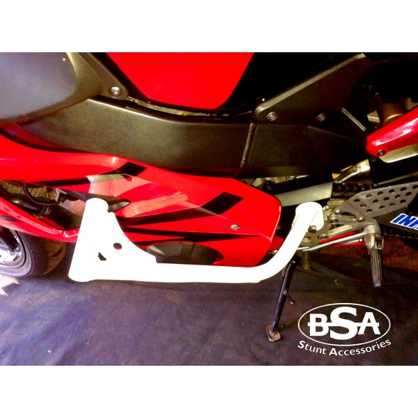 CBR929RR/954RR用 スライダー付レースアーマーで車体をガード｜AxxL