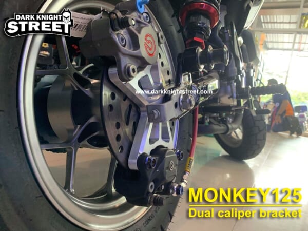 スタントには必須 キャリパーブラケット MONKEY125｜AxxL