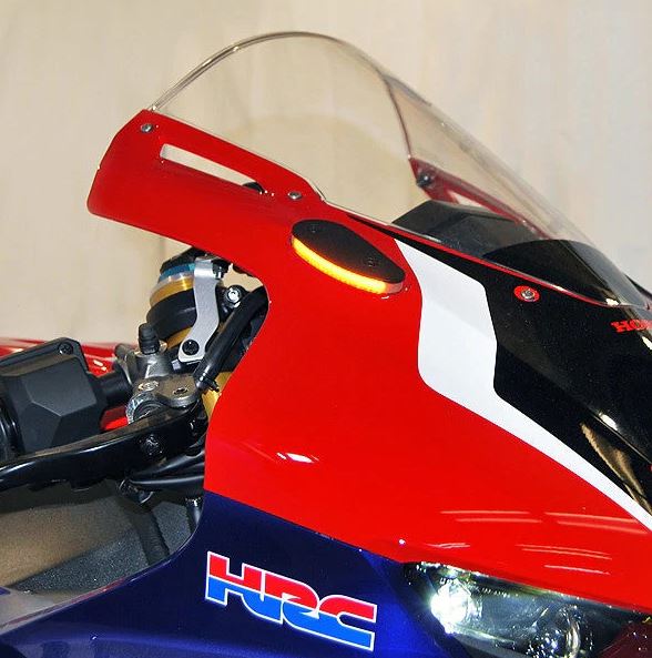 NRC CBR1000RR-R ミラーオフ LED フロントウィンカー キット NRC CBR1000RR-R ミラーオフ LED フロントウィンカー キット