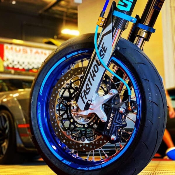 CORE MOTO 特注フルオーダー ブレーキメッシュホース！｜AxxL