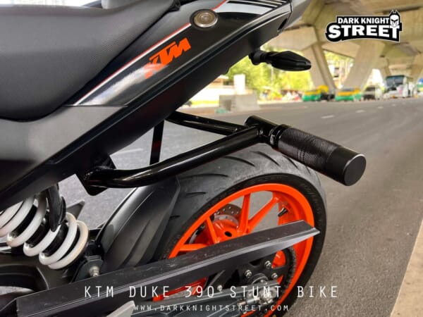 DUKE390 (14-16) スタントには必須 サブケージ/ウィリーバー｜AxxL