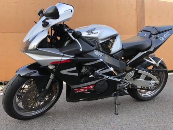 cbr929rr cbr954rr HONDA 格安 車検付き dトラッカーなどと交換 CBR929RR/954RR-車両をしっかり保護する レースアーマー｜AxxL