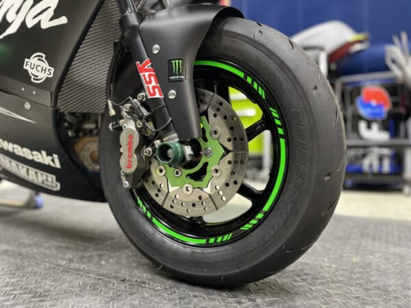 AXXLオリジナル 12インチ カスタムリムステッカー ｜AxxL