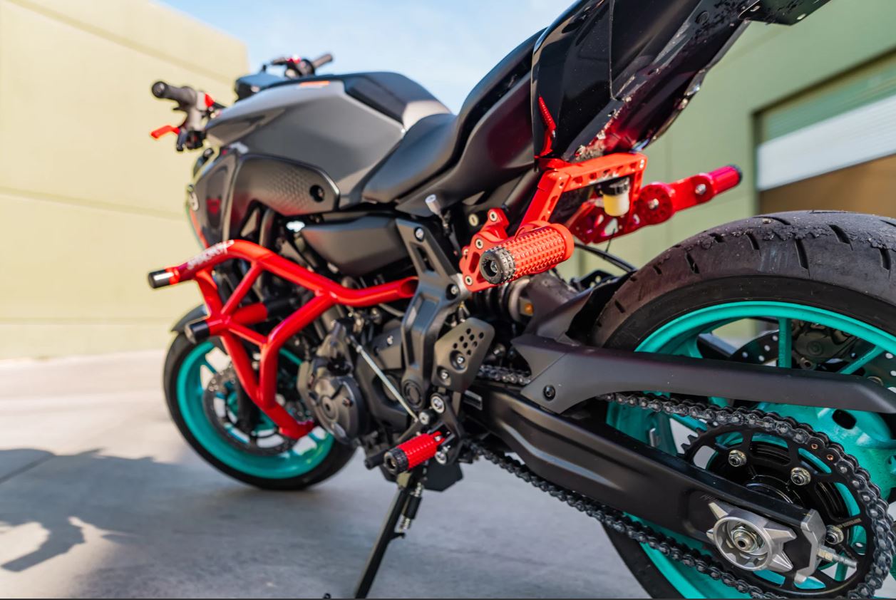 Yamaha MT-07 スタントケージ バックステップ（MT-07 FZ-07 リア