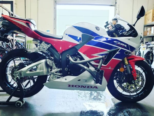 CBR600RR (07-23) 好きなポジションにアルミサブケージ｜AxxL