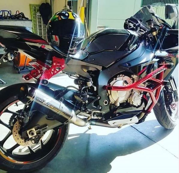 YZF-R1 (15-23) 好きなポジションに設定できるアルミサブケージ