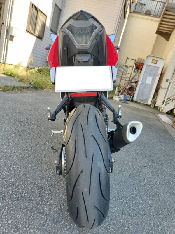 ただおそらくですが一般的にyzf-r25 ワイドホイール前後