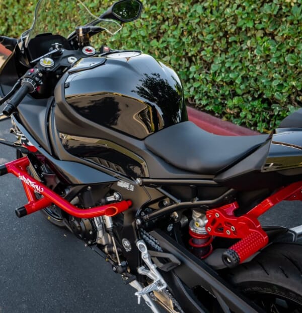 S1000RR\M1000RR デザインが美しい IMPAKTECH スタントケージ｜AxxL