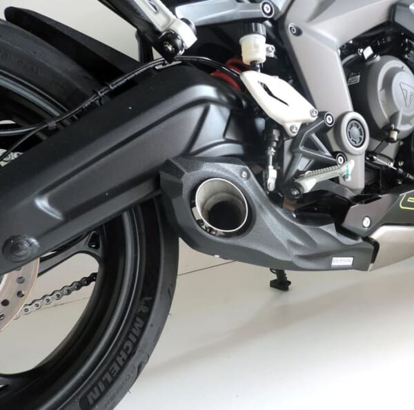 デイトナ660 サイド出しマフラーでパワーアップ&カッコよく！｜AxxL