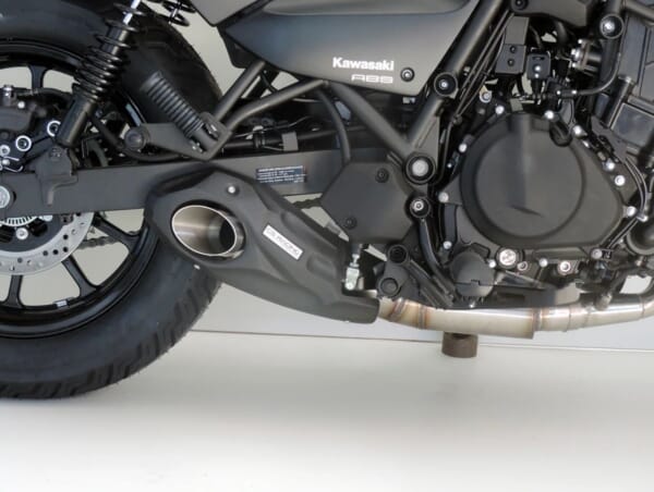 エリミネーター400にスタイリッシュなサイド出しマフラーでかっこよく