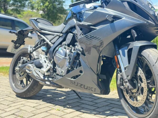 CSRacing製 GSX-8R/Sアンダーマウント サイド出しマフラー！｜AxxL