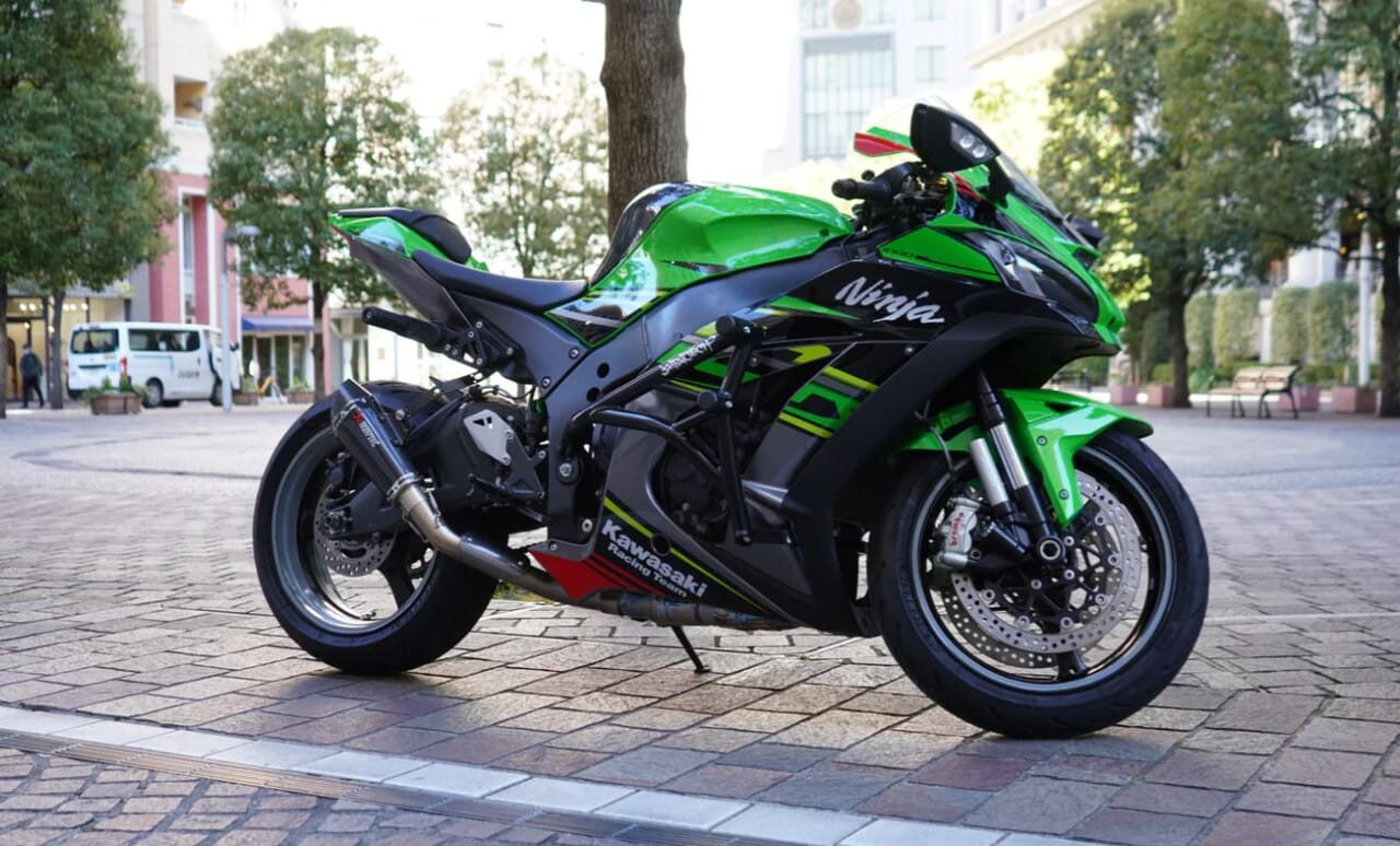 ZX10R デザインが美しい IMPAKTECH製 スタントケージ｜AxxL