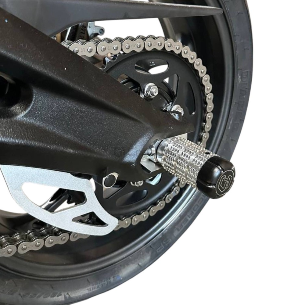 ストリートトリプル765 大型フロントアクスルスライダー｜AxxL