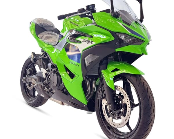 Ninja500/Z500にMOTOGPのようなサイド出しマフラーでかっこよく！｜AxxL