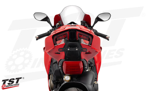 ナンバーの角度を自在に PANIGALE V2/V4 フェンダーレスキット｜AxxL