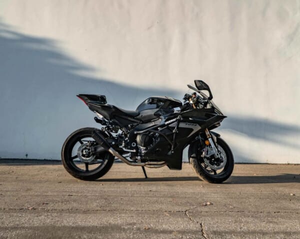 YZF-R9 好きなポジションに設定できるアルミサブケージ｜AxxL