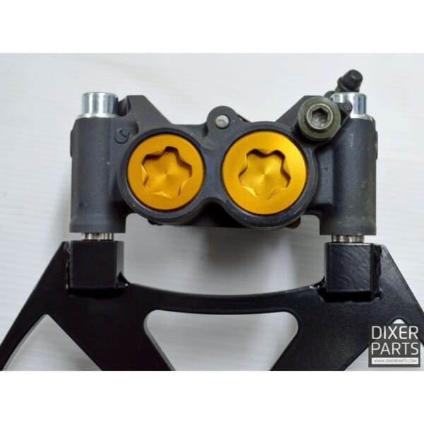 ZX6R (13-26) DIXER PARTS トリプルキャリパーブラケット｜AxxL