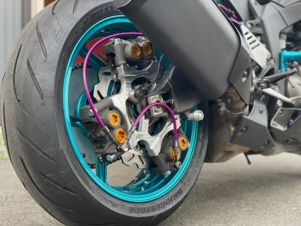 ZX6R (13-26) DIXER PARTS トリプルキャリパーブラケット｜AxxL