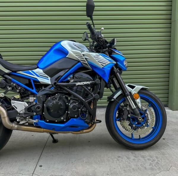 Z900 デザインが美しい IMPAKTECH製 スタントケージ｜AxxL